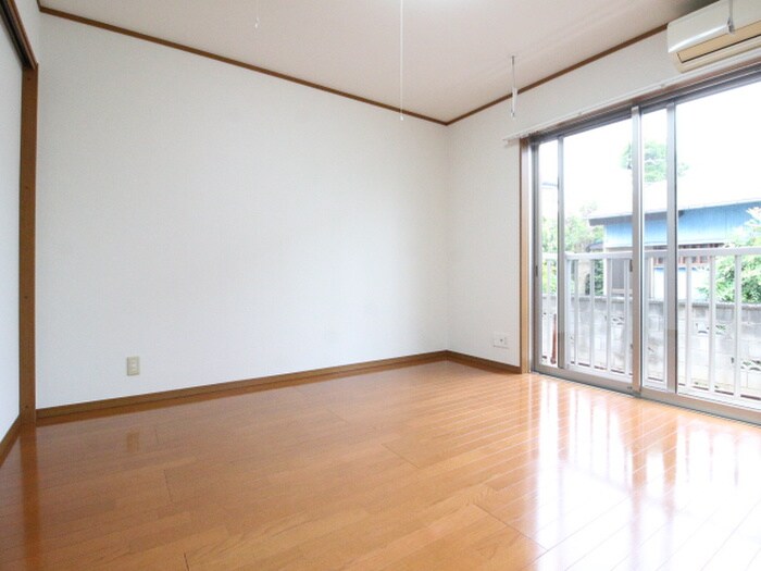 物件内観写真15　(居室)