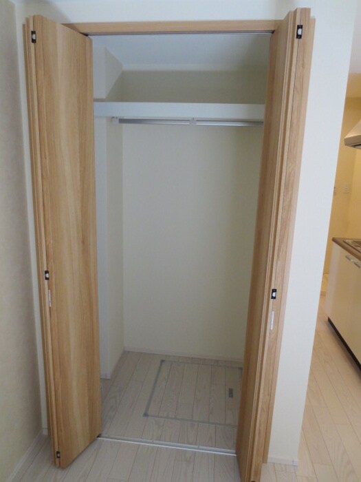 物件内観写真14　(収納)