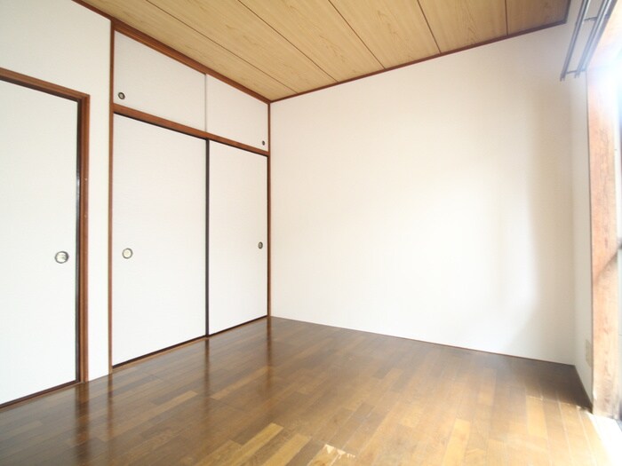 物件内観写真8　(居室)