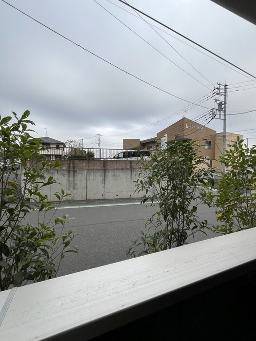 物件内観写真22　(室内からの展望)