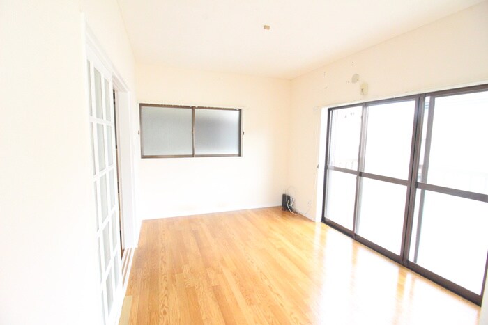 物件内観写真6　(居室)