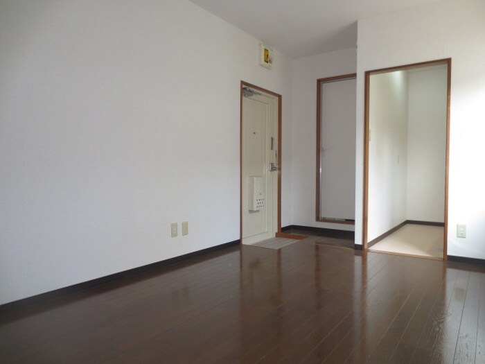 物件内観写真10　(居室)