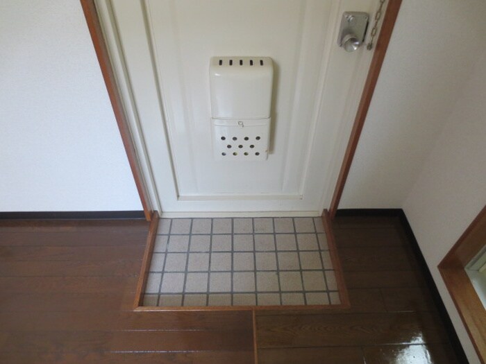 物件内観写真14　(玄関)