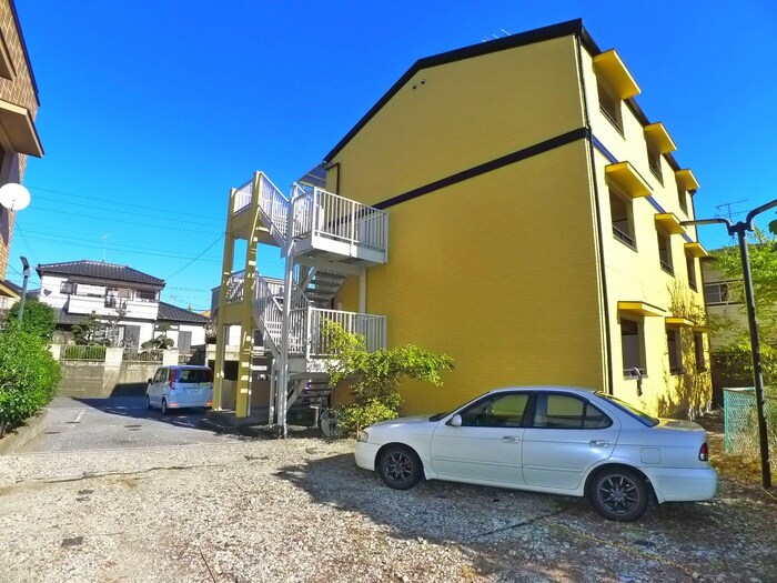 物件外観写真5　(エントランス部分)