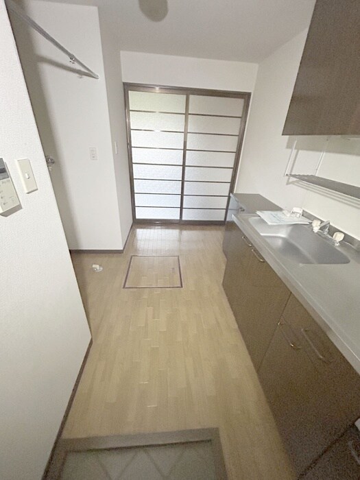 物件内観写真22　(廊下)
