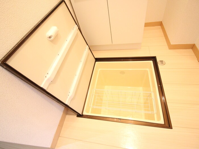 物件内観写真18　(収納)