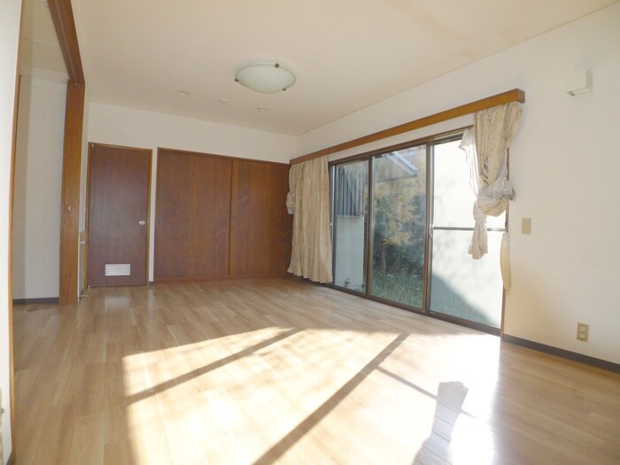 物件内観写真7　(居室)