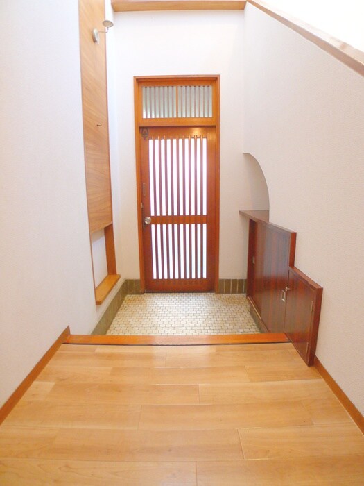 物件内観写真20　(玄関)