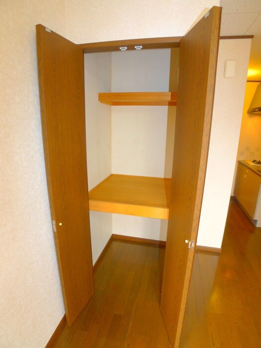 物件内観写真14　(収納)