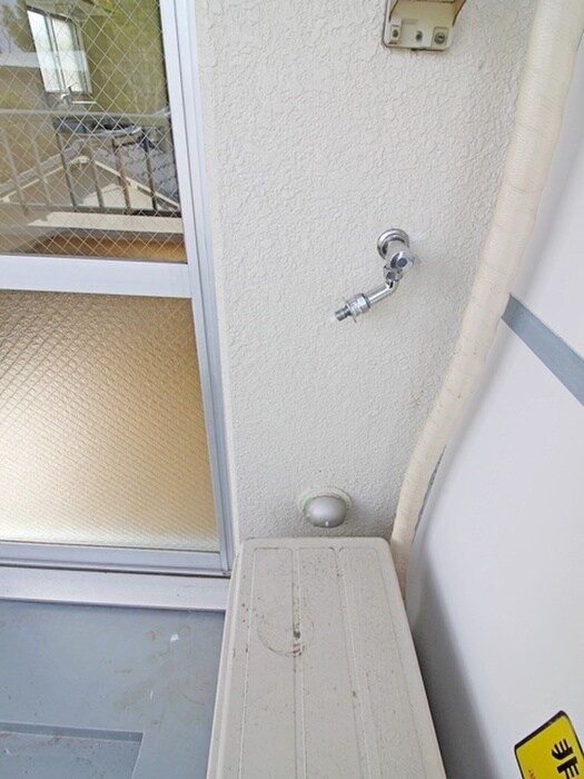 物件内観写真18　(洗濯機置場)