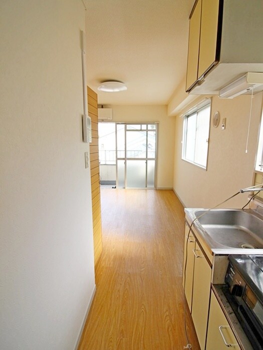 物件内観写真21　(廊下)