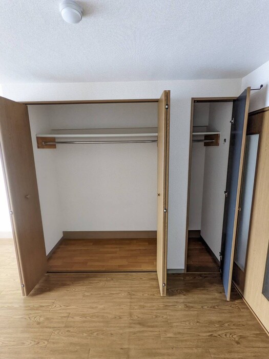 物件内観写真10　(収納)