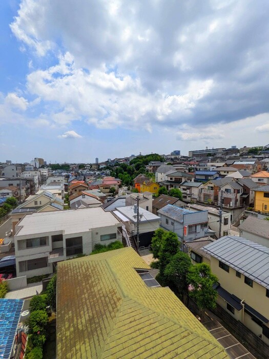 物件内観写真16　(室内からの展望)