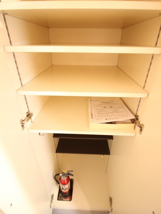 物件内観写真8　(靴箱)