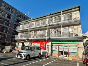 パレ・ドール小形外観写真