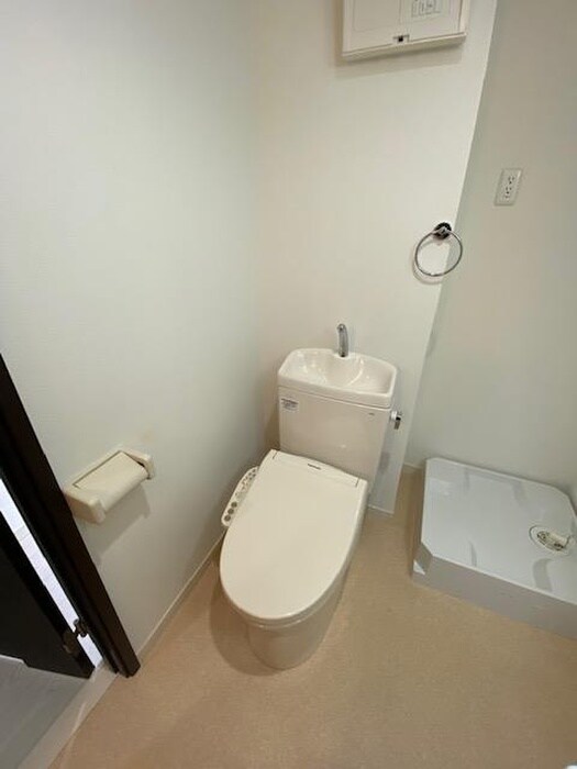 物件内観写真11　(トイレ)