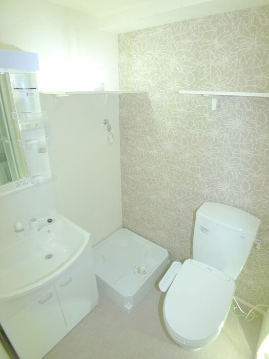 物件内観写真17　(洗濯機置場)