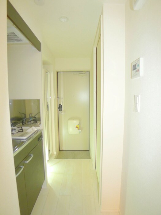 物件内観写真19　(廊下)