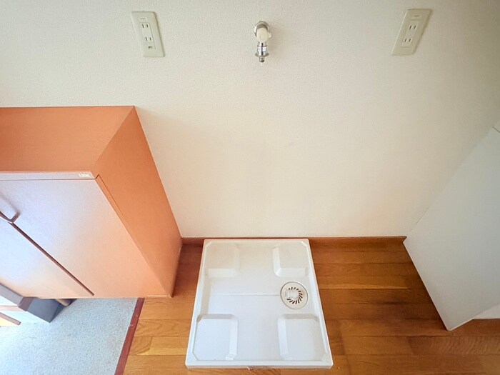 物件内観写真14　(洗濯機置場)