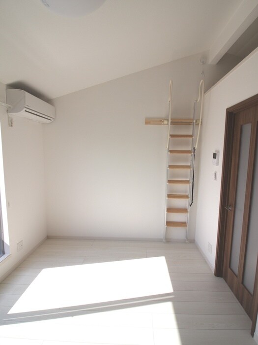 物件内観写真18　(居室)