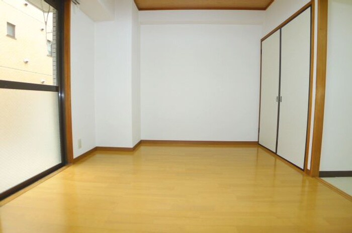 物件内観写真12　(居室)