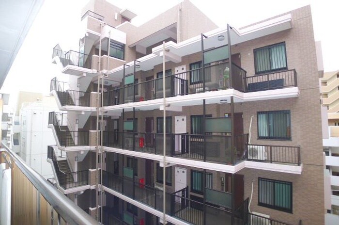 物件内観写真16　(室内からの展望)