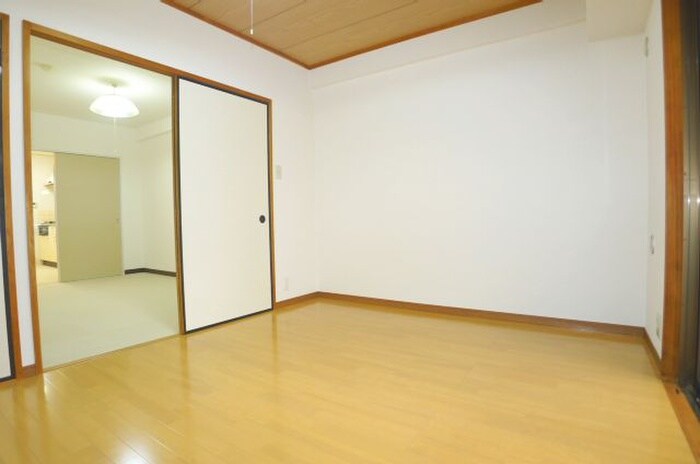 物件内観写真21　(居室)