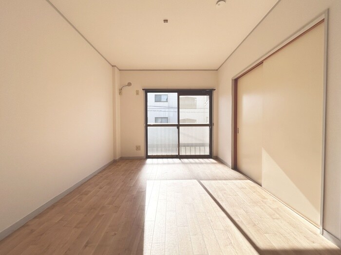 物件内観写真7　(居室)