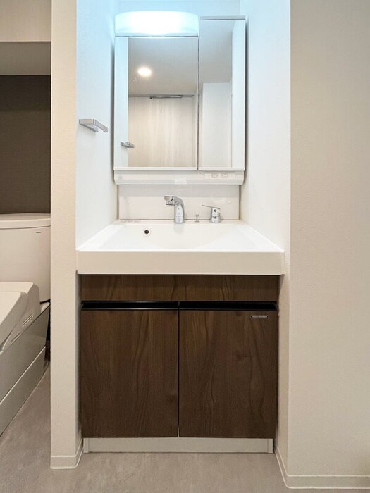 物件内観写真4　(洗面)