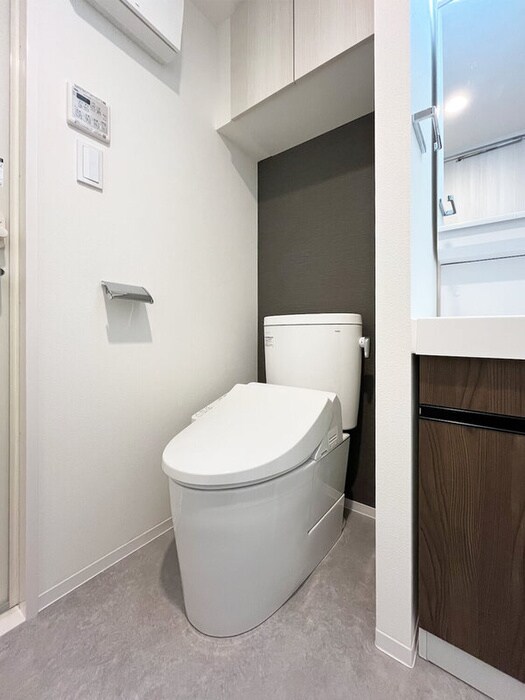 物件内観写真9　(トイレ)
