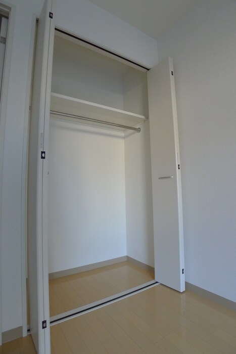 物件内観写真13　(収納)