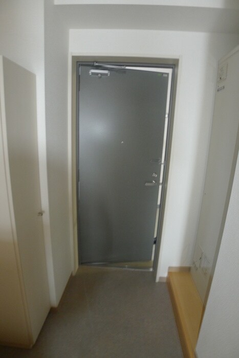 物件内観写真17　(玄関)
