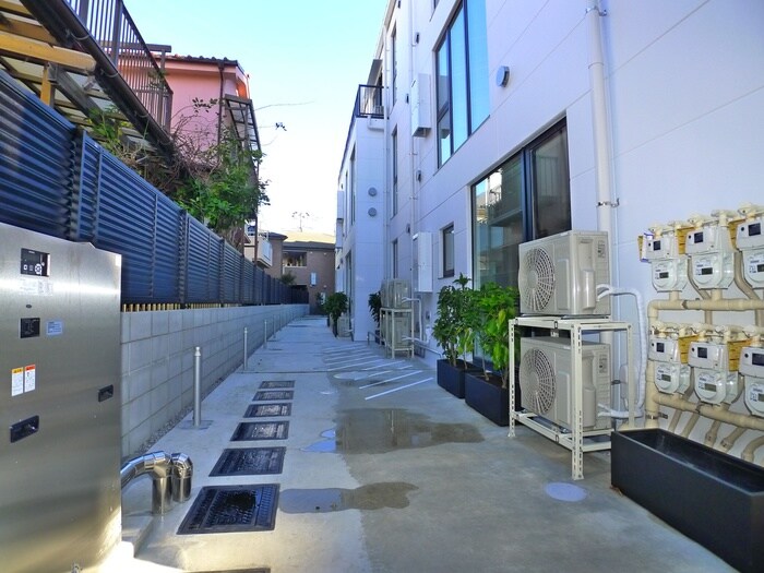 物件外観写真5　(駐輪場)