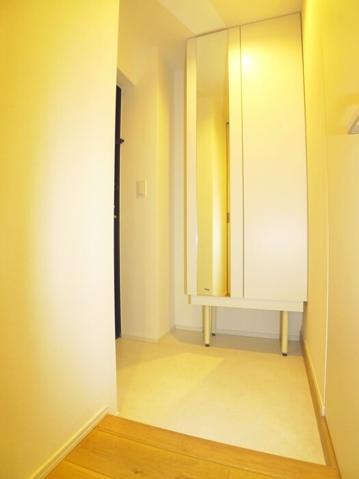 物件内観写真15　(玄関)