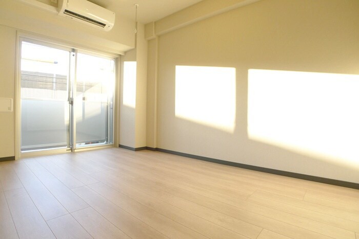 物件内観写真17　(室内からの展望)