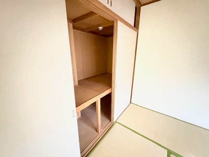 物件内観写真13　(収納)