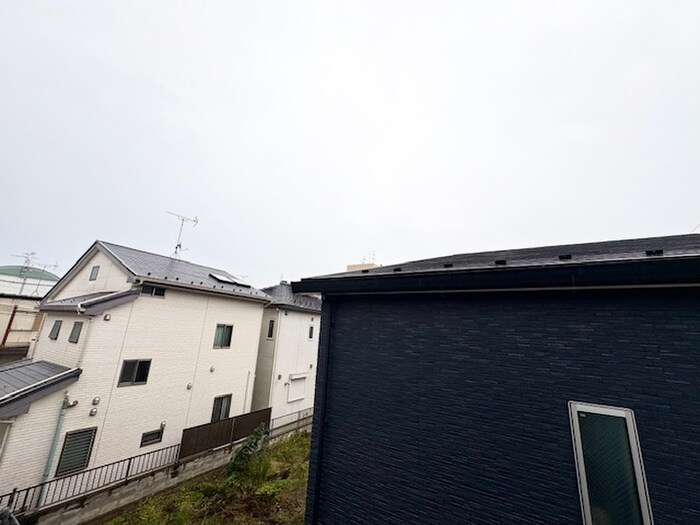 物件内観写真15　(室内からの展望)