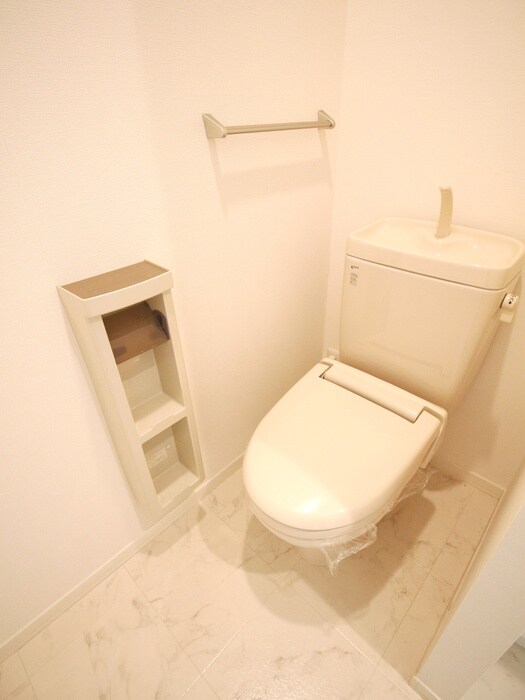 物件内観写真13　(トイレ)