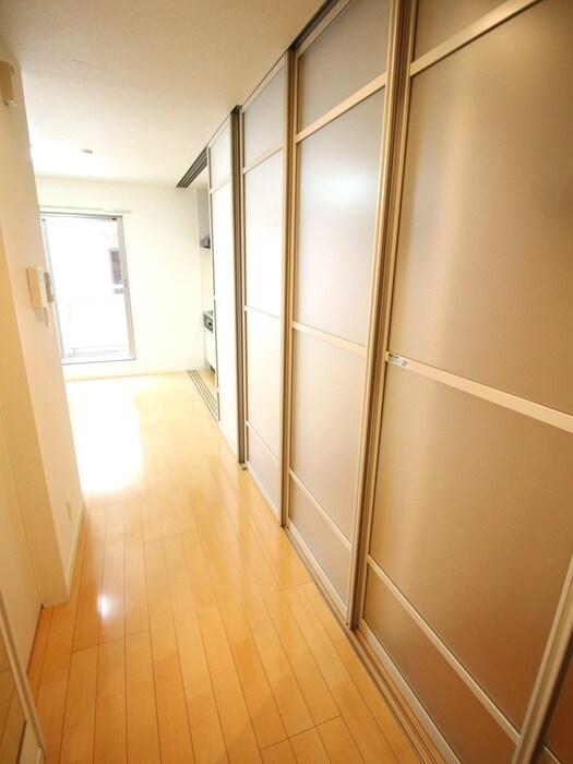 物件内観写真17　(廊下)
