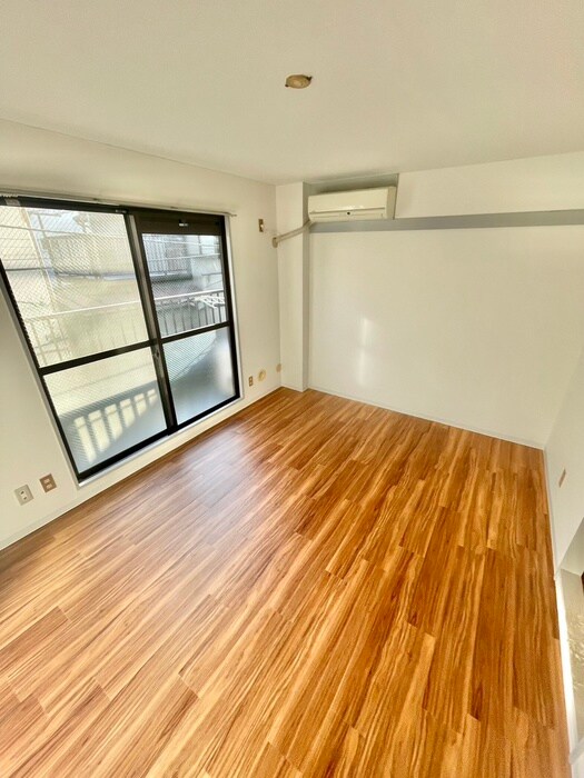 物件内観写真19　(居室)