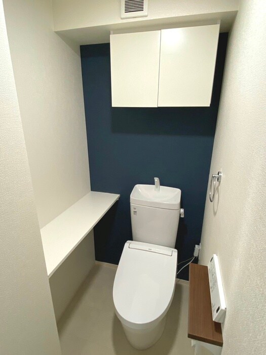 物件内観写真8　(トイレ)