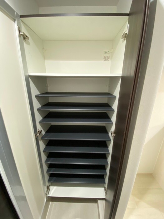 物件内観写真16　(靴箱)