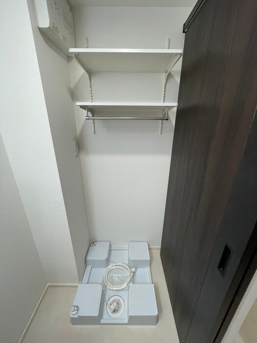 物件内観写真18　(洗濯機置場)