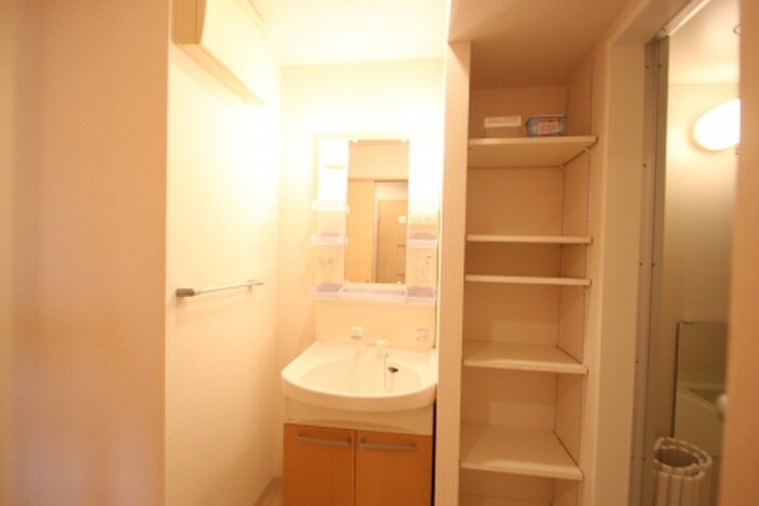 物件内観写真9　(収納)