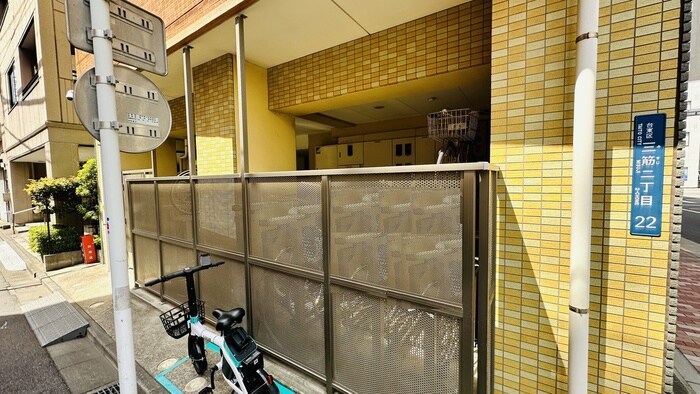 物件外観写真5　(駐輪場)