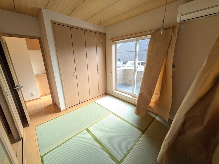 物件内観写真8　(居室)