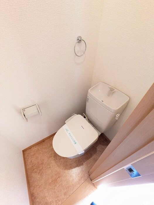 物件内観写真11　(トイレ)