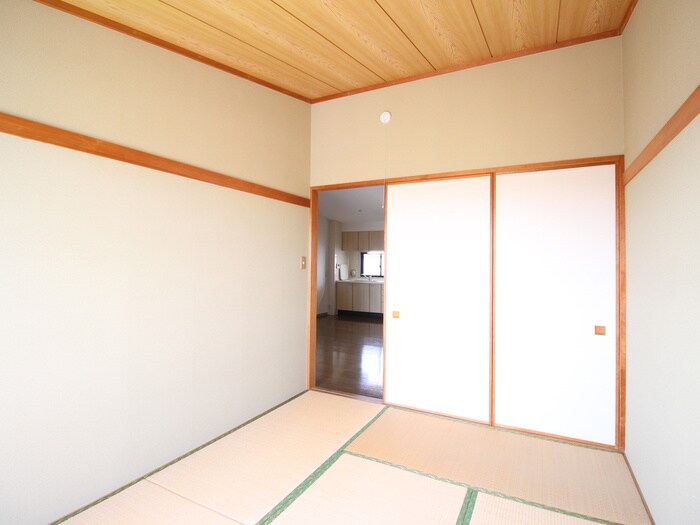 物件内観写真10　(居室)