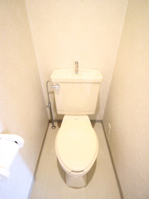 物件内観写真16　(トイレ)