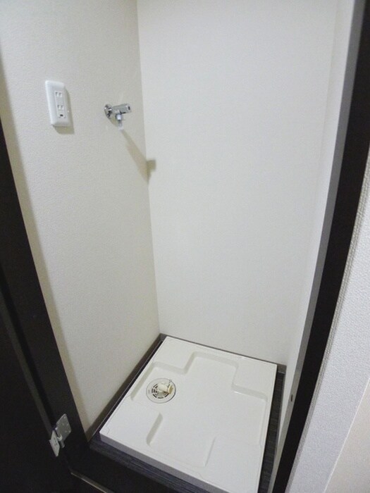 物件内観写真19　(洗濯機置場)